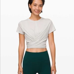 lululemon time to restore top